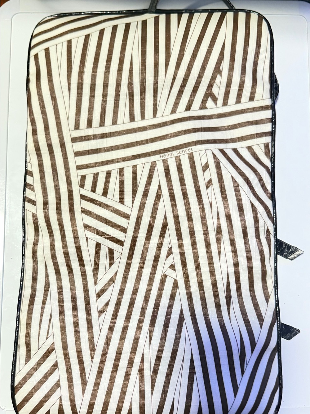 Henri Bendel Disturbed Stripe Travel Jewelry Roll / Wrap - Picture 3 of 14
